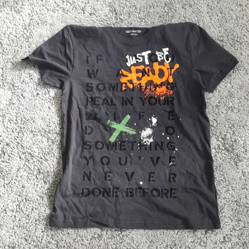||  BOYS BLACK GRAPHIC TEE ||